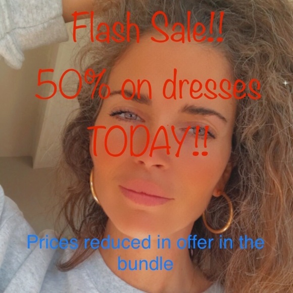 Hi 👋🏻! Like to bookmark my closet! - Picture 5 of 5